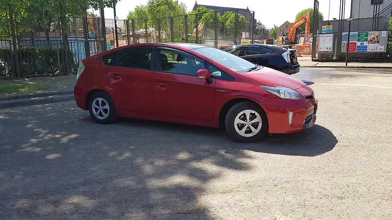 Toyota Prius 2014, 3