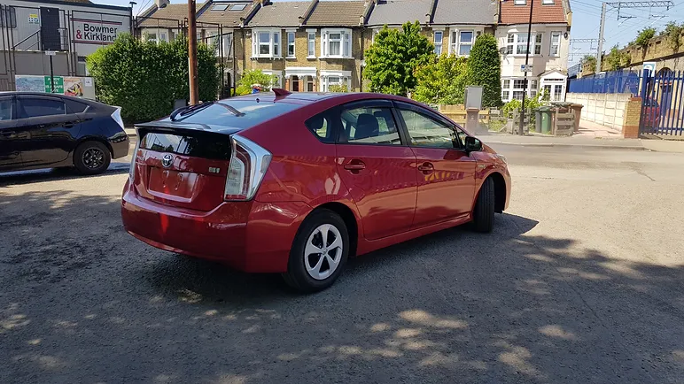 Toyota Prius 2014, 5